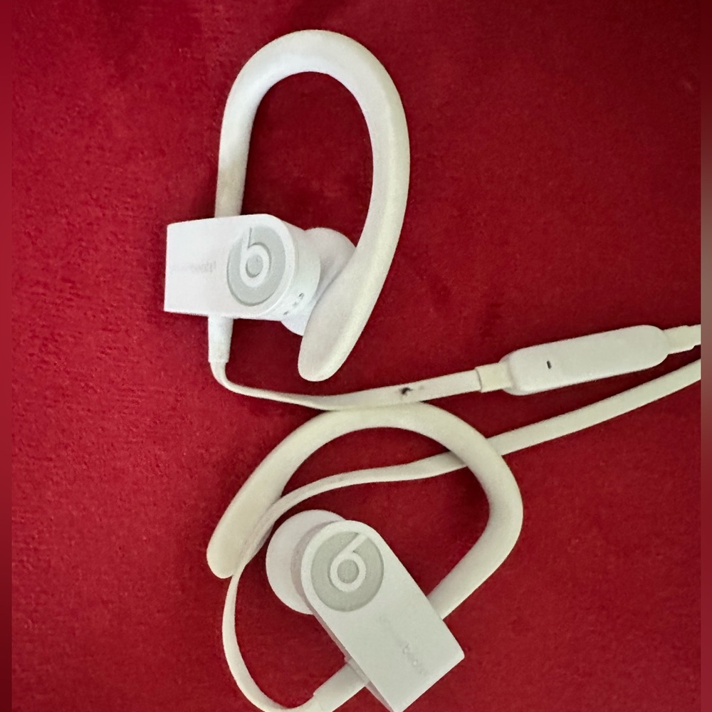 Beats by Dre Powerbeats 3 High-Performance Wireless Earphones - White